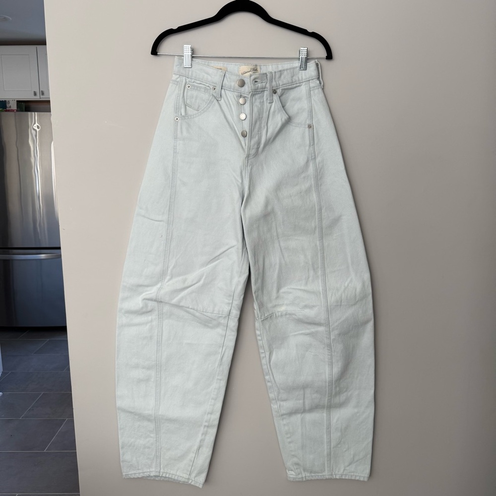 Barrel Jeans High-Waisted
